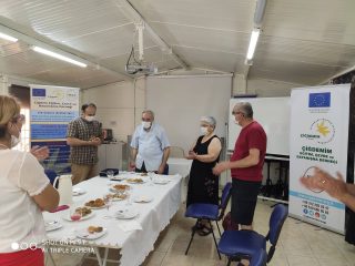 Bu yılın onur üyesi Sayın Mehmet Erdoğan’a plaketini takdim ettik.