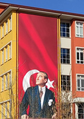ORTAOKUL İÇİN ATATÜRK POSTERİ